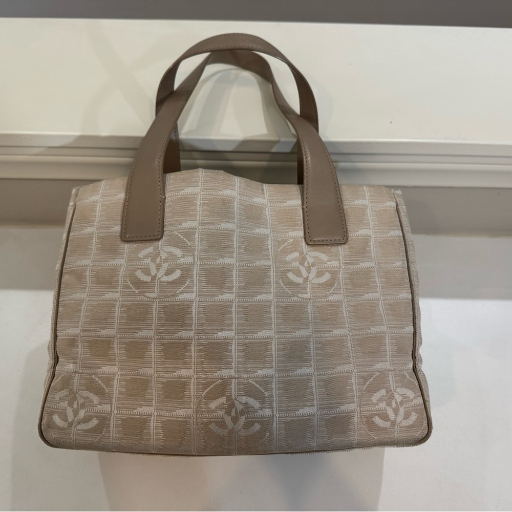 Chanel tote bag
